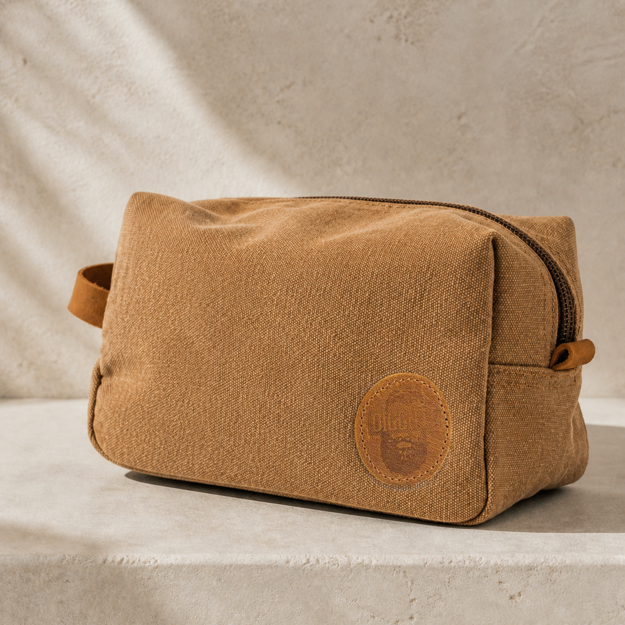 Diggn'It Men's Travel Bag in Canvas Brown on warm mineral plaster
